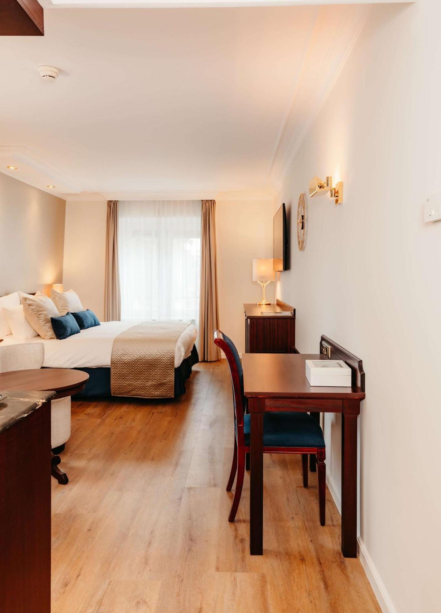 Grand Hotel Karel V Utrecht Kültér fotó