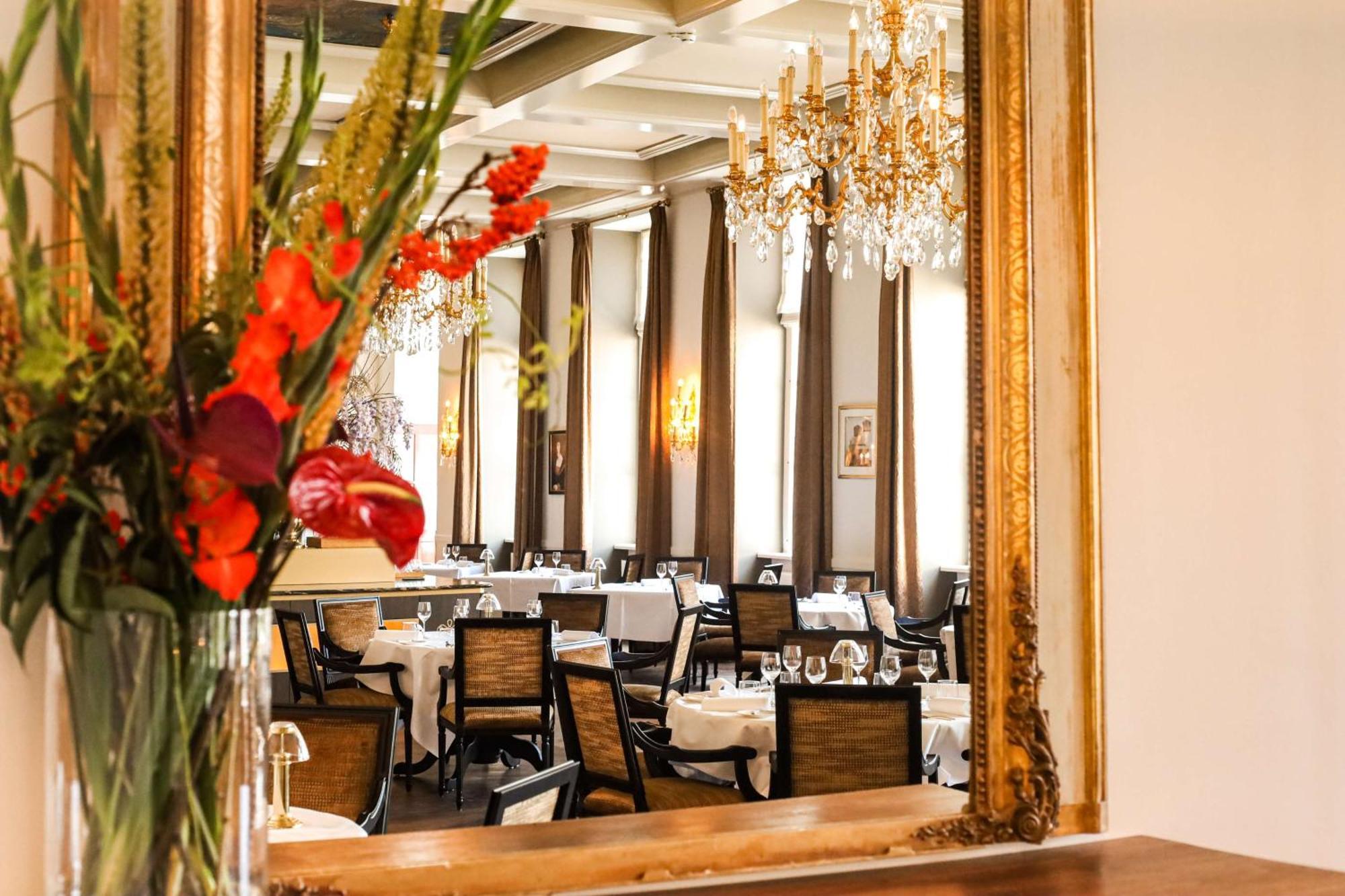 Grand Hotel Karel V Utrecht Kültér fotó Restaurant "Le Dôme"